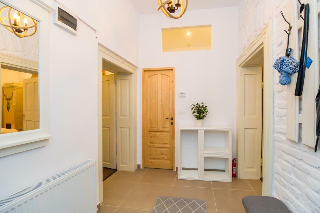 Deer Apartamento Braşov